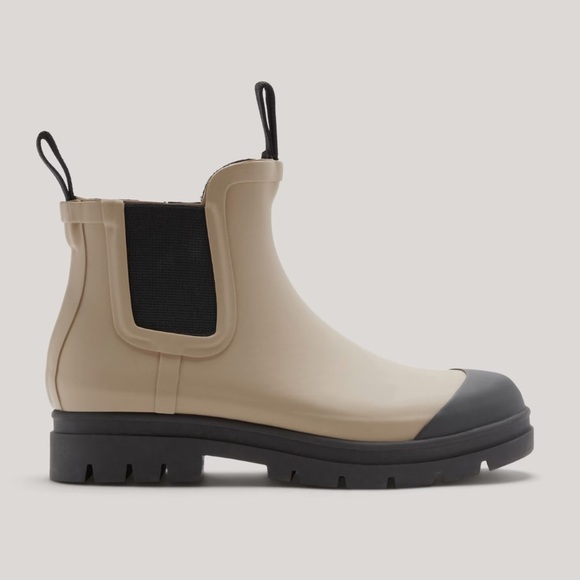 Everlane Green and Black Chelsea Rain Boots - Picture 3 of 6